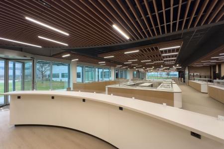 Controsoffitto acustico in MDF per ristorante